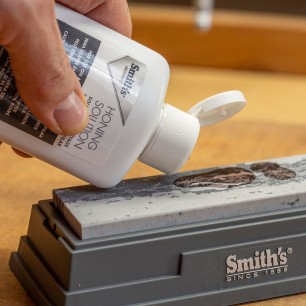 Huile pour pierre à aiguiser Honing Solution – Smith's